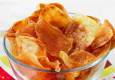 Tailler des pommes de terre chips - Notre recette avec photos