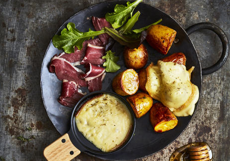 Recette : Raclette revisitée, pommes de terre rôties au miel et